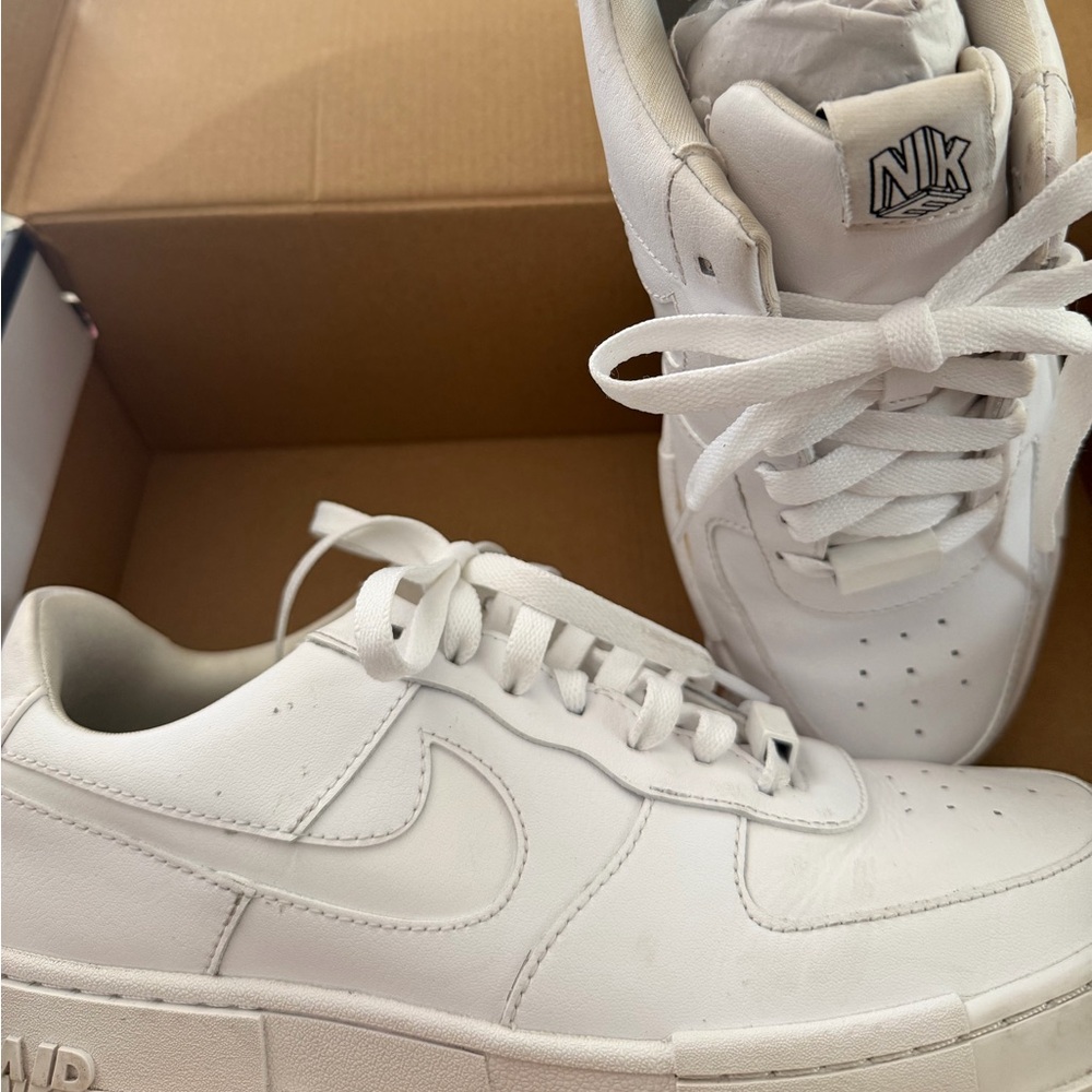 Nike All-White AF1